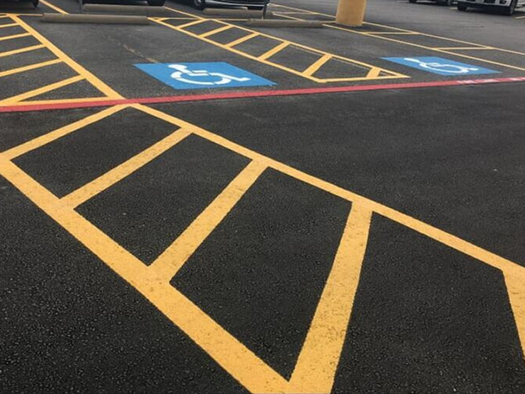 Handicap parking spaces in El Paso, TX